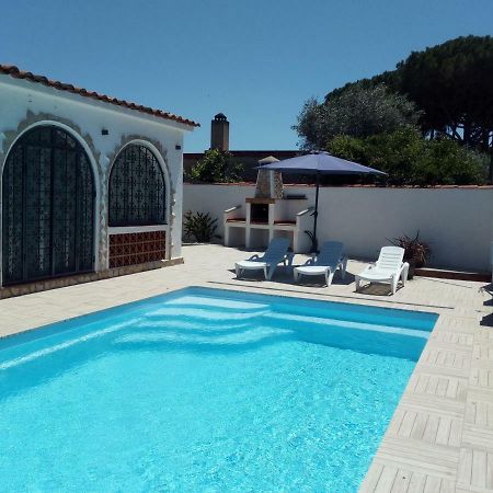 Villa Tarragona Ля Эскала Экстерьер фото