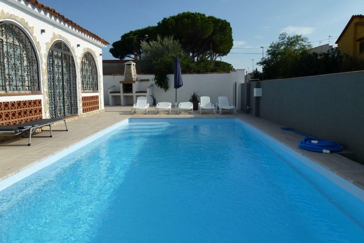 Villa Tarragona Ля Эскала Экстерьер фото