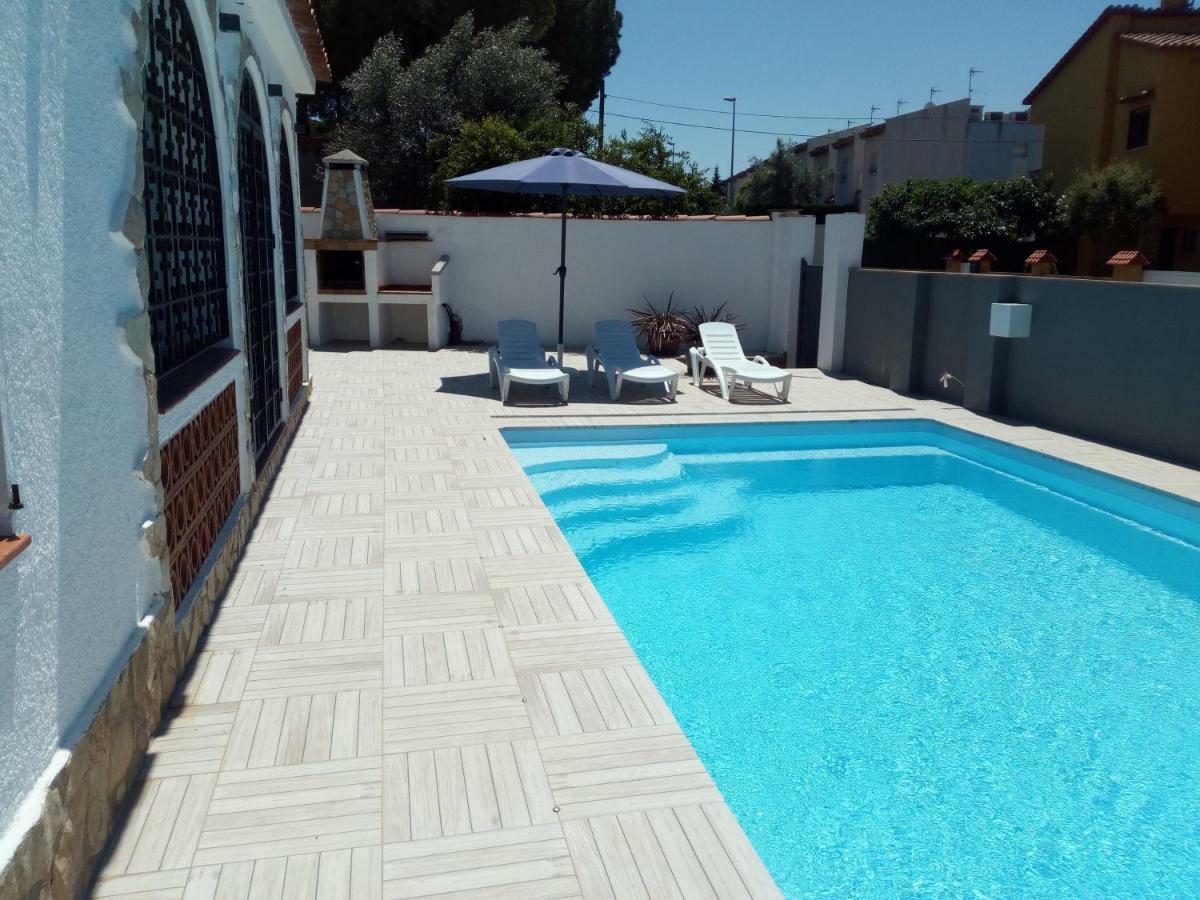 Villa Tarragona Ля Эскала Экстерьер фото